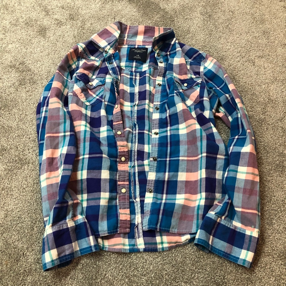 Women’s Snap Button Flannel AE